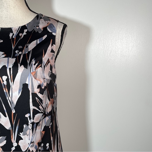 The Limited Pink Floral Crew Neck Underlay Tank Shift Sleeveless Dress 2 - Picture 5 of 10